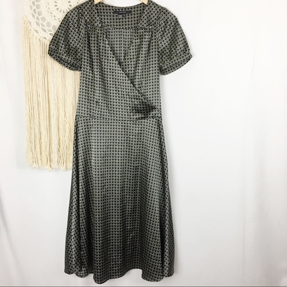 Zara Dresses & Skirts - ZARA Black Metallic Empire Waist Midi Dress Sz L